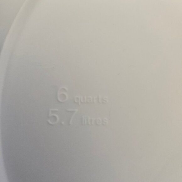 6 Qt Sterilite Mixing Bowl BWT - Picture 7 of 8